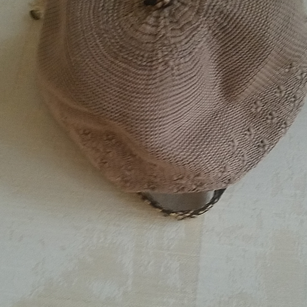 Fun hat - Picture 4 of 5